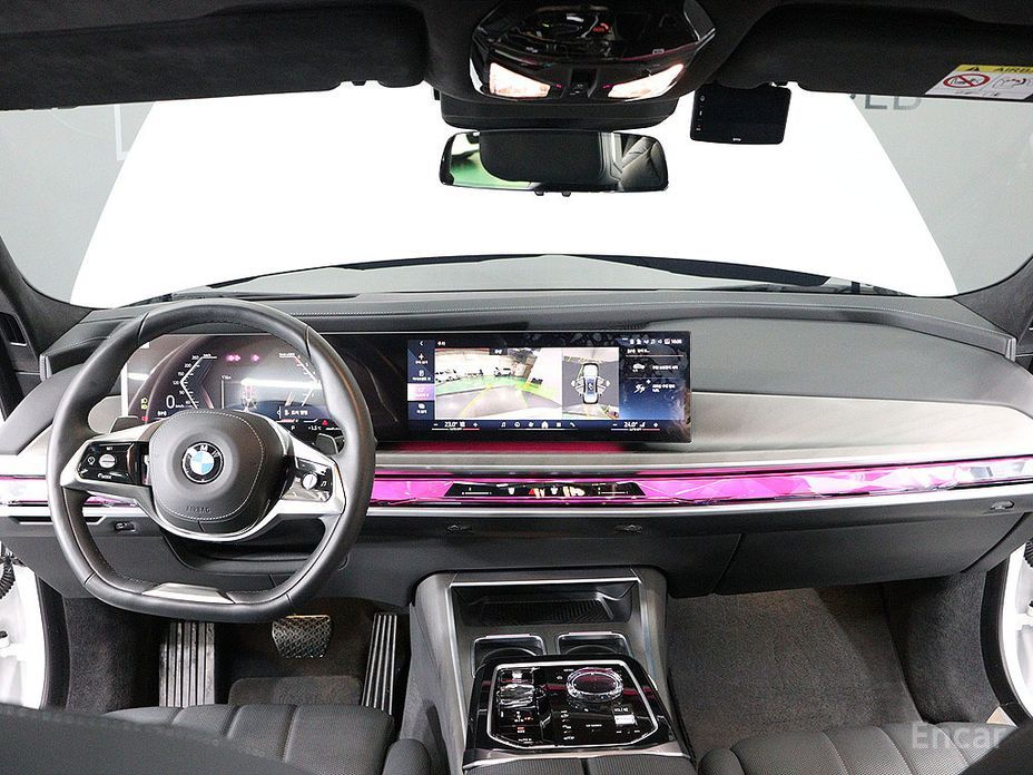 2023 BMW 7 серии VII (G70) 740d xDrive Design Pure Excellence с пробегом 28 127 км