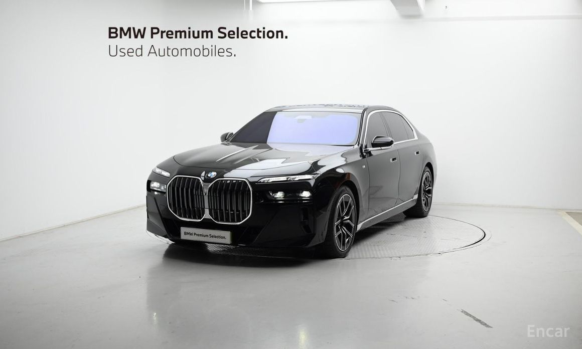 2025 BMW 7 серии VII (G70) 740d xDrive M Sport с пробегом 5 941 км