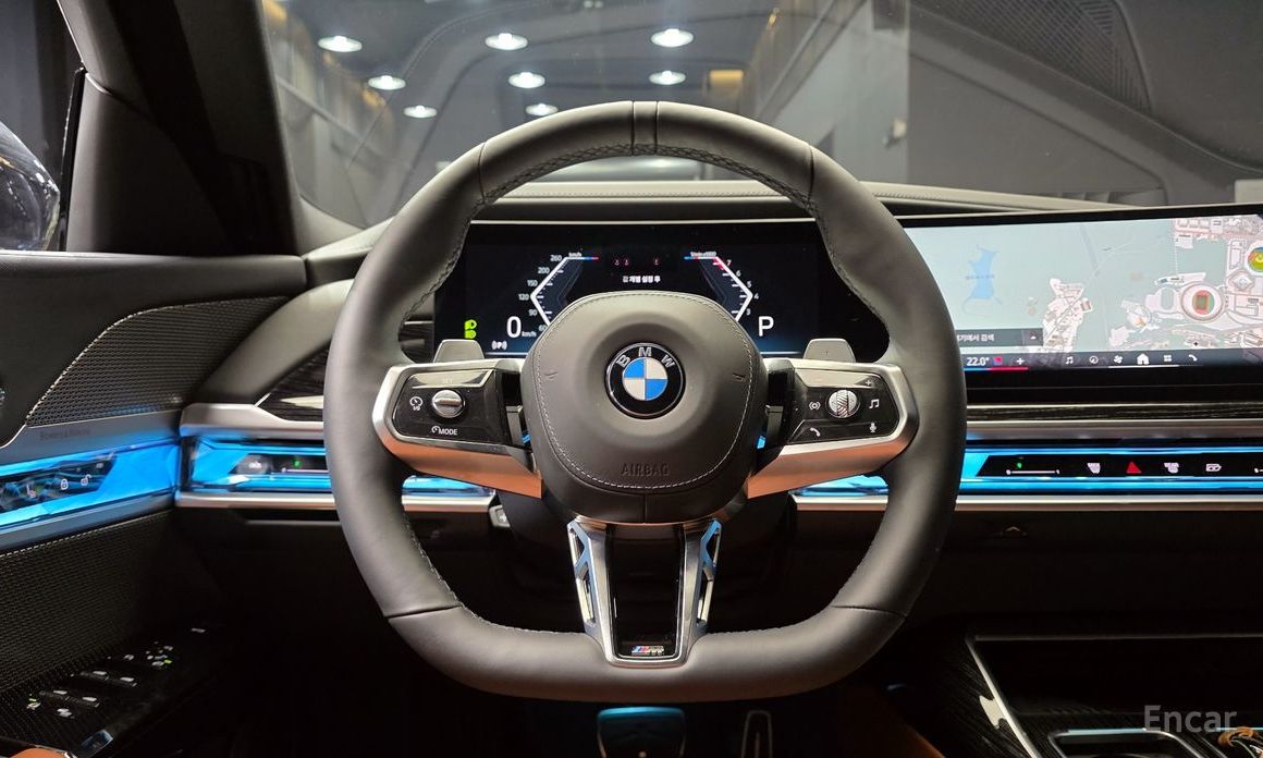 2025 BMW 7 серии VII (G70) 740i xDrive M Sport с пробегом 16 241 км