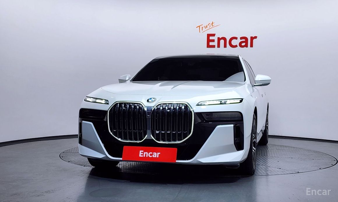 2024 BMW 7 серии VII (G70) 740d xDrive M Sport с пробегом 36 899 км