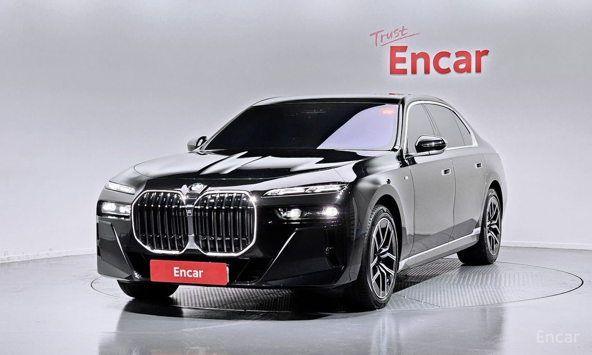 2025 BMW 7 серии VII (G70) 740d xDrive M Sport с пробегом 11 146 км