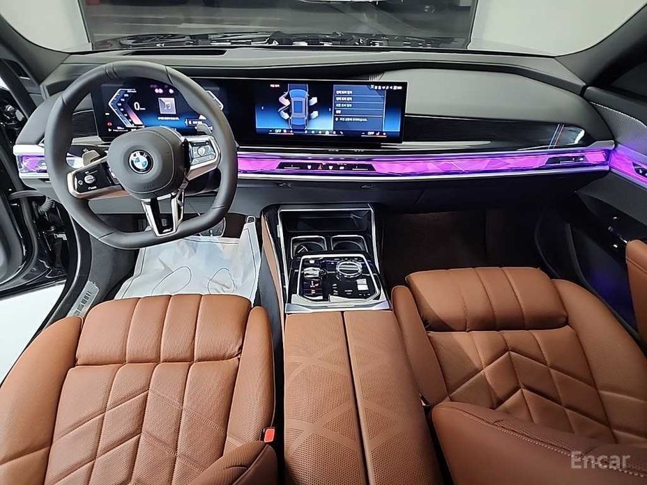 2025 BMW 7 серии VII (G70) 740d xDrive M Sport с пробегом 4 721 км
