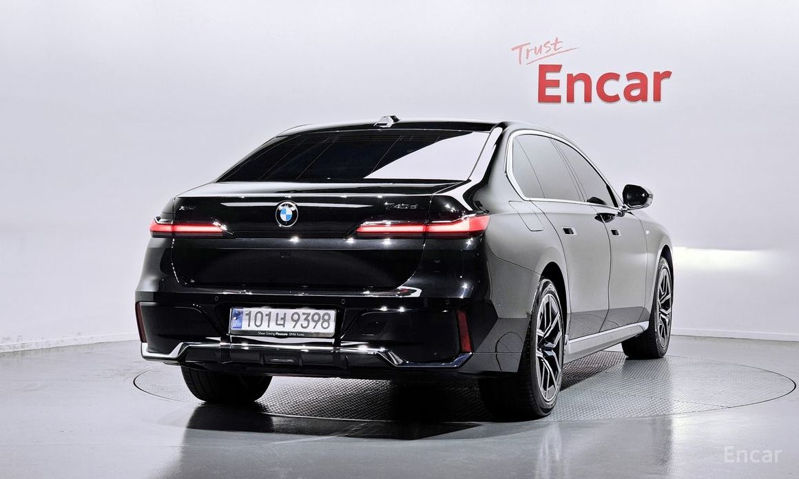 2025 BMW 7 серии VII (G70) 740d xDrive M Sport с пробегом 11 146 км