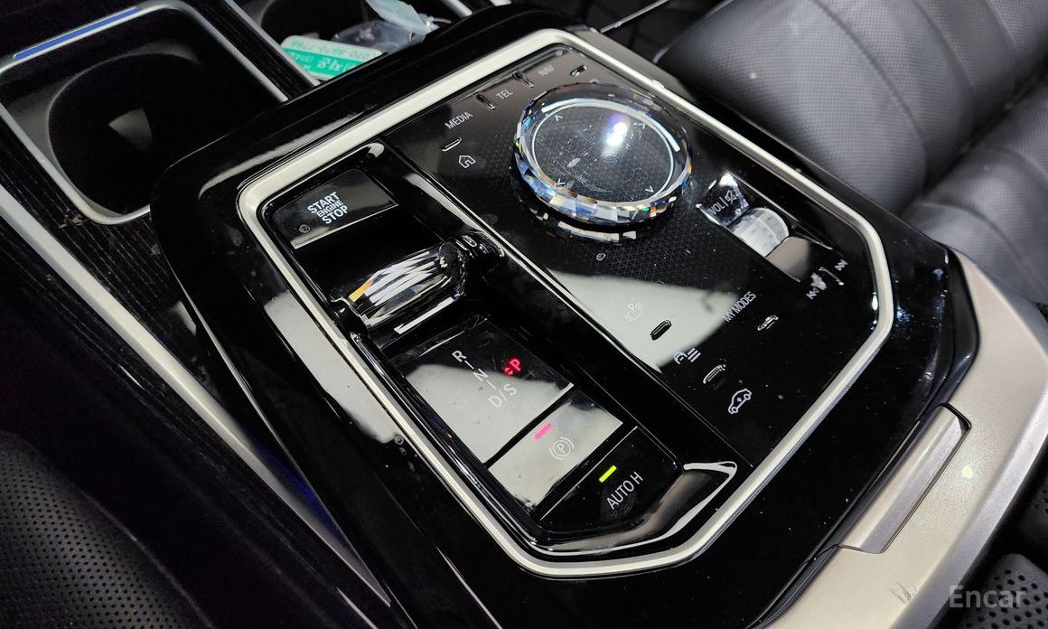 2025 BMW 7 серии VII (G70) 740i xDrive M Sport Limited с пробегом 6 825 км