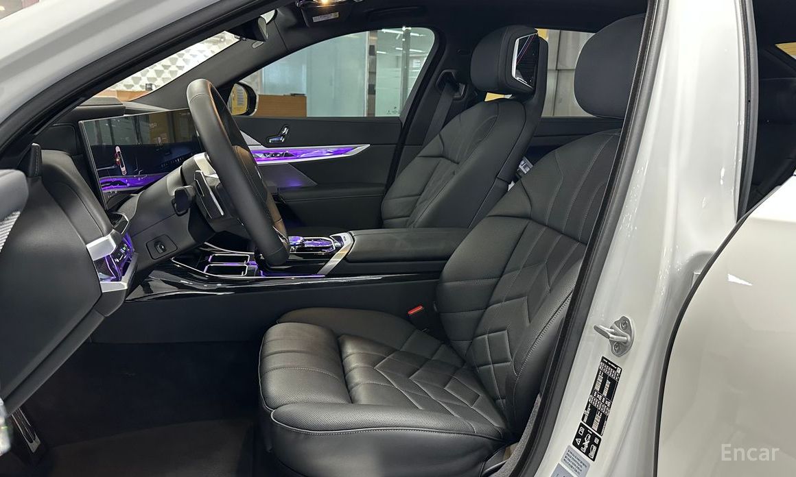 2025 BMW 7 серии VII (G70) 740d xDrive M Sport с пробегом 9 594 км