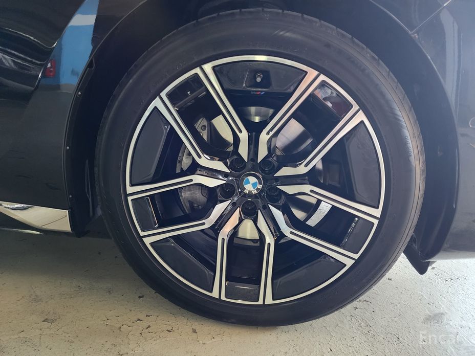 2025 BMW 7 серии VII (G70) 740d xDrive M Sport с пробегом 12 500 км