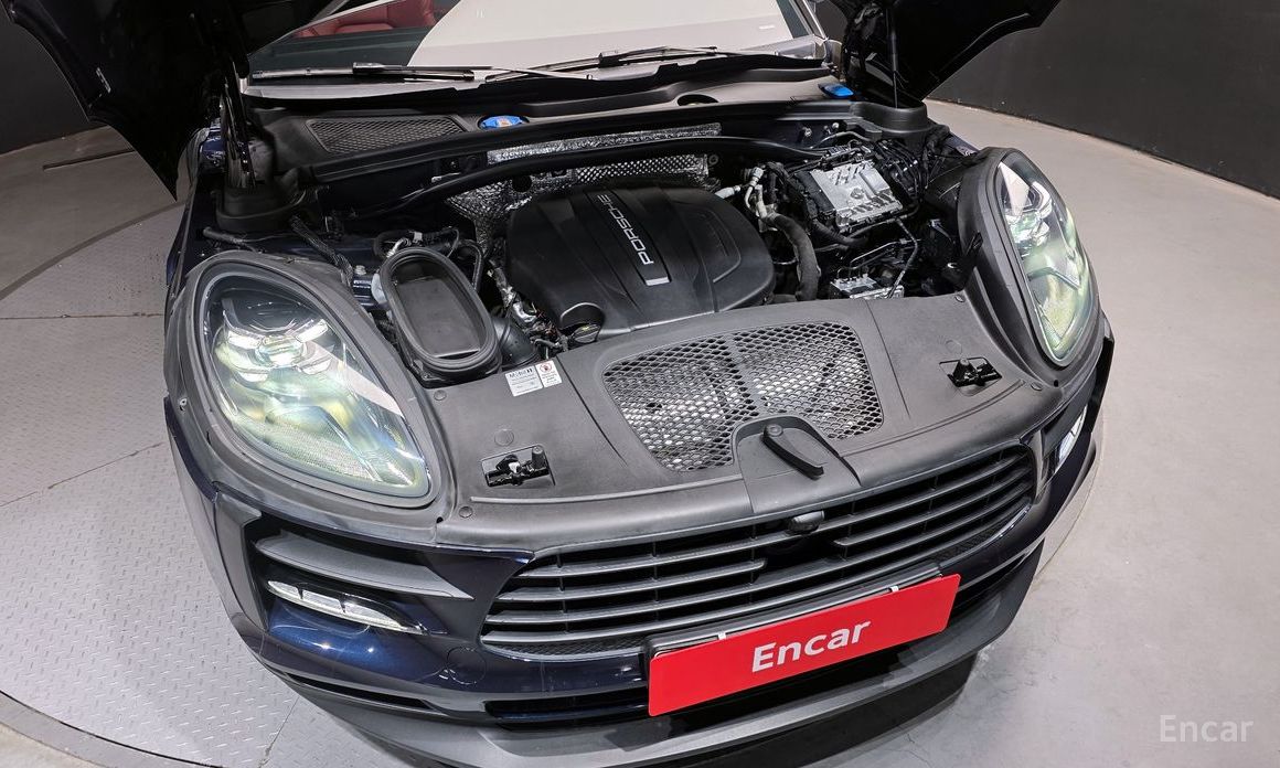 2021 Porsche Macan I Рестайлинг 2 2.0 95B с пробегом 66 610 км