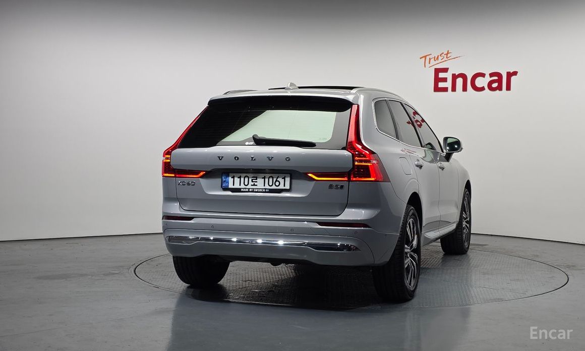 2022 Volvo XC60 II Рестайлинг B5 Inscription с пробегом 42 788 км