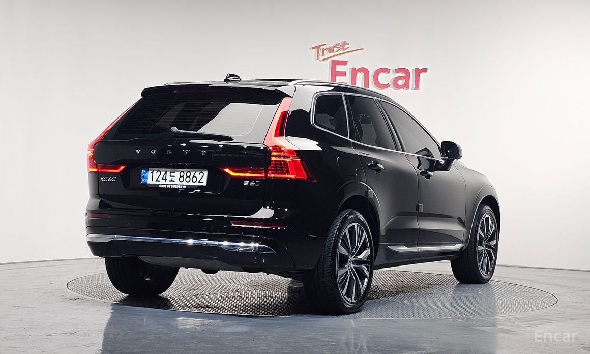 2021 Volvo XC60 II Рестайлинг B6 Inscirtion с пробегом 83 471 км