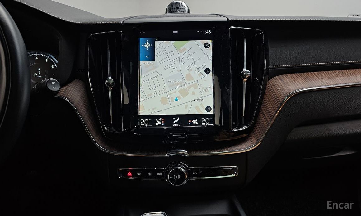 2021 Volvo XC60 II Рестайлинг B5 Inscription с пробегом 48 895 км