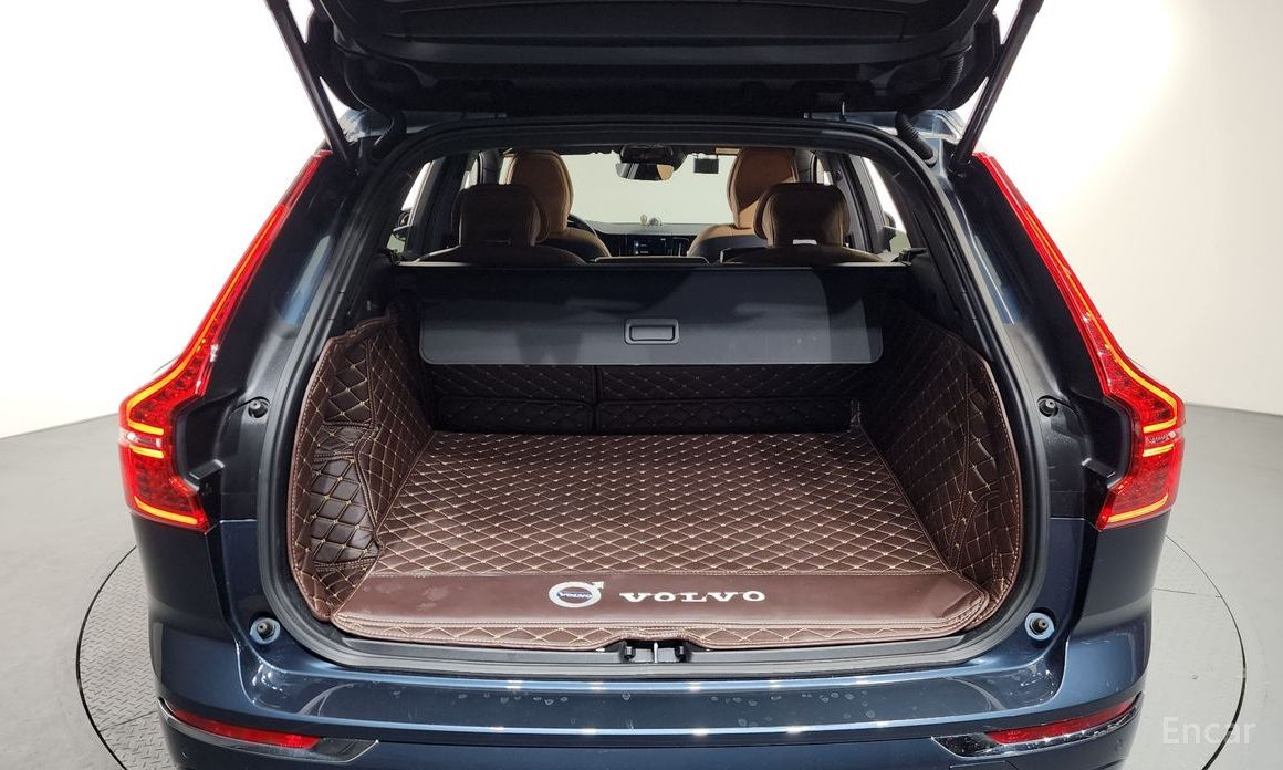 2021 Volvo XC60 II Рестайлинг B6 Inscirtion с пробегом 51 582 км