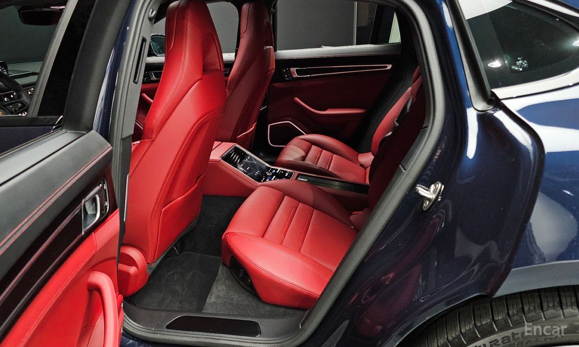 2023 Porsche Panamera II Рестайлинг 2.9 AWD E-Hybrid Platinum Edition с пробегом 43 804 км