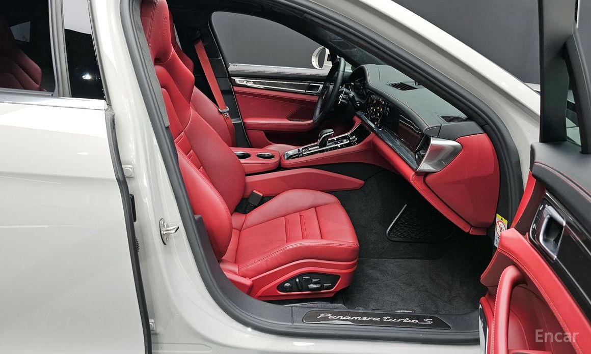 2023 Porsche Panamera II Рестайлинг 4.0 Turbo S с пробегом 17 908 км