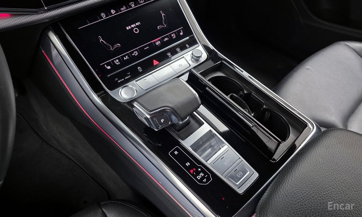2020 Audi Q8 I (4M) 45 TDI Quattro Premium с пробегом 80 862 км