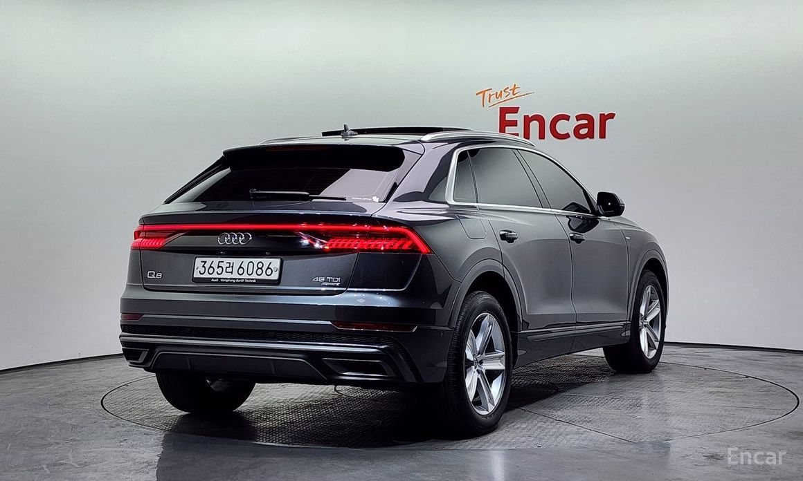 2020 Audi Q8 I (4M) 45 TDI Quattro Premium с пробегом 50 049 км