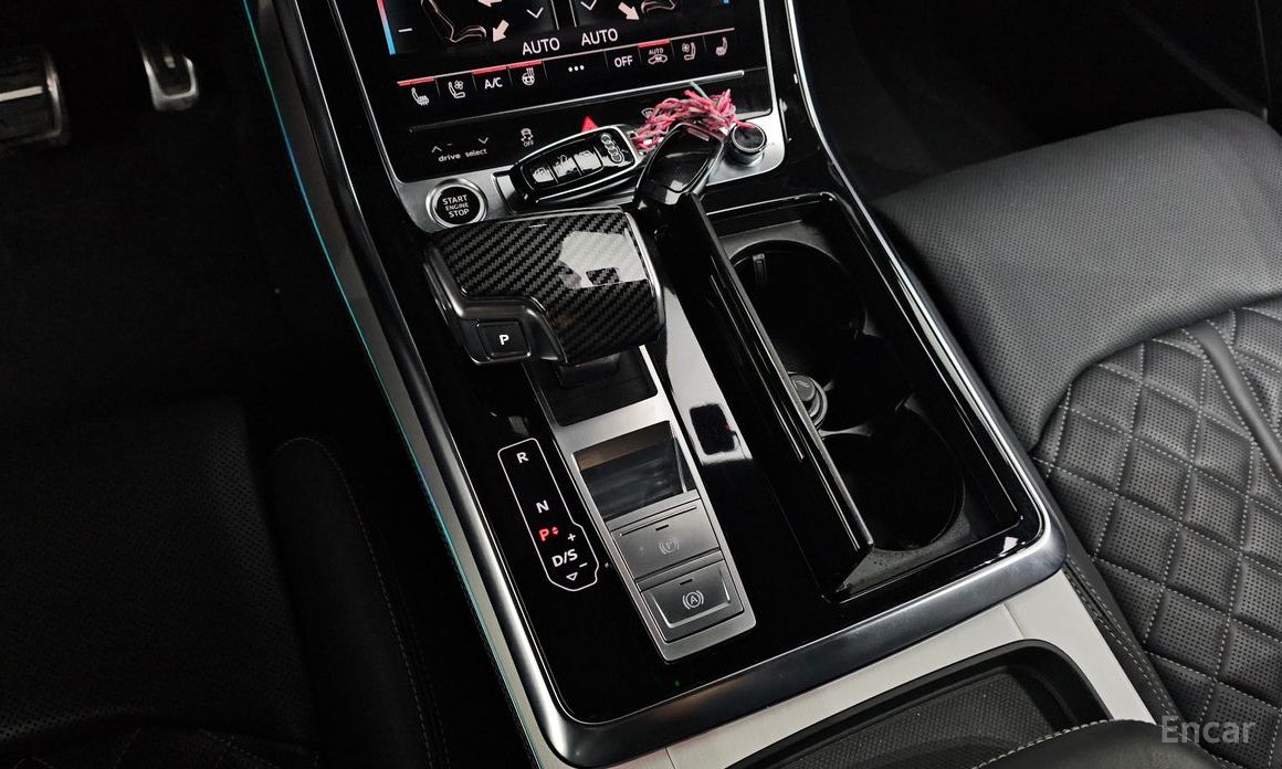 2023 Audi Q8 I (4M) 55 TFSI Quattro Premium с пробегом 43 383 км