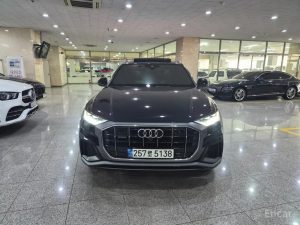 2021 Audi Q8 I (4M) 45 TDI Quattro Premium с пробегом 105 189 км