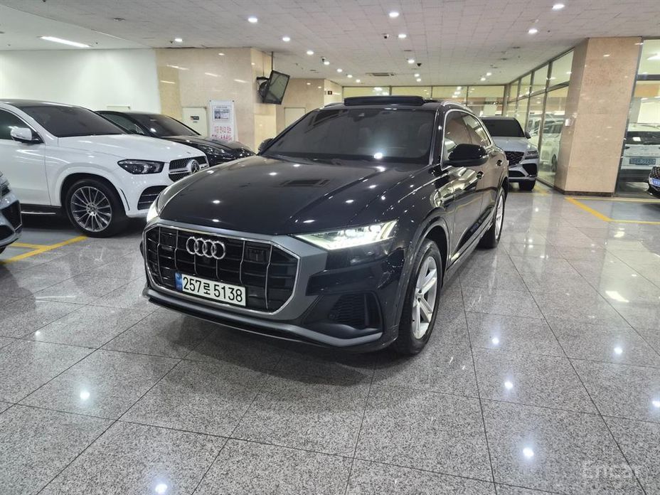 2021 Audi Q8 I (4M) 45 TDI Quattro Premium с пробегом 105 189 км