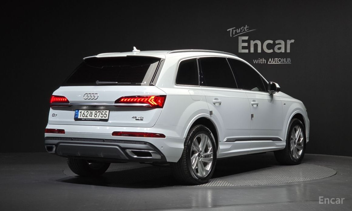 2021 Audi Q7 II (4M) Рестайлинг 45 TDI Quattro Premium с пробегом 67 144 км