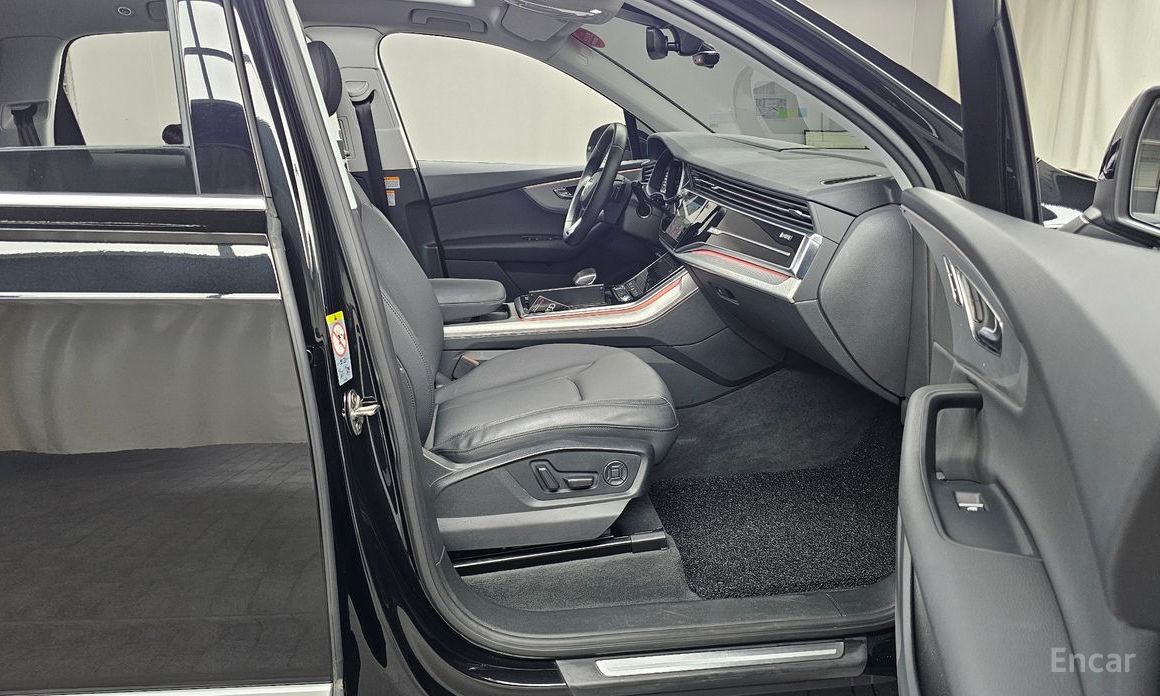 2022 Audi Q7 II (4M) Рестайлинг 45 TDI Quattro с пробегом 77 281 км