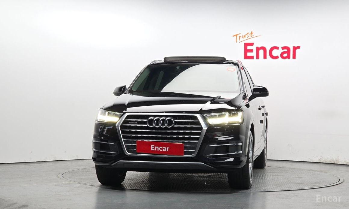 2019 Audi Q7 II (4M) Рестайлинг 45 TFSI Quattro с пробегом 132 370 км