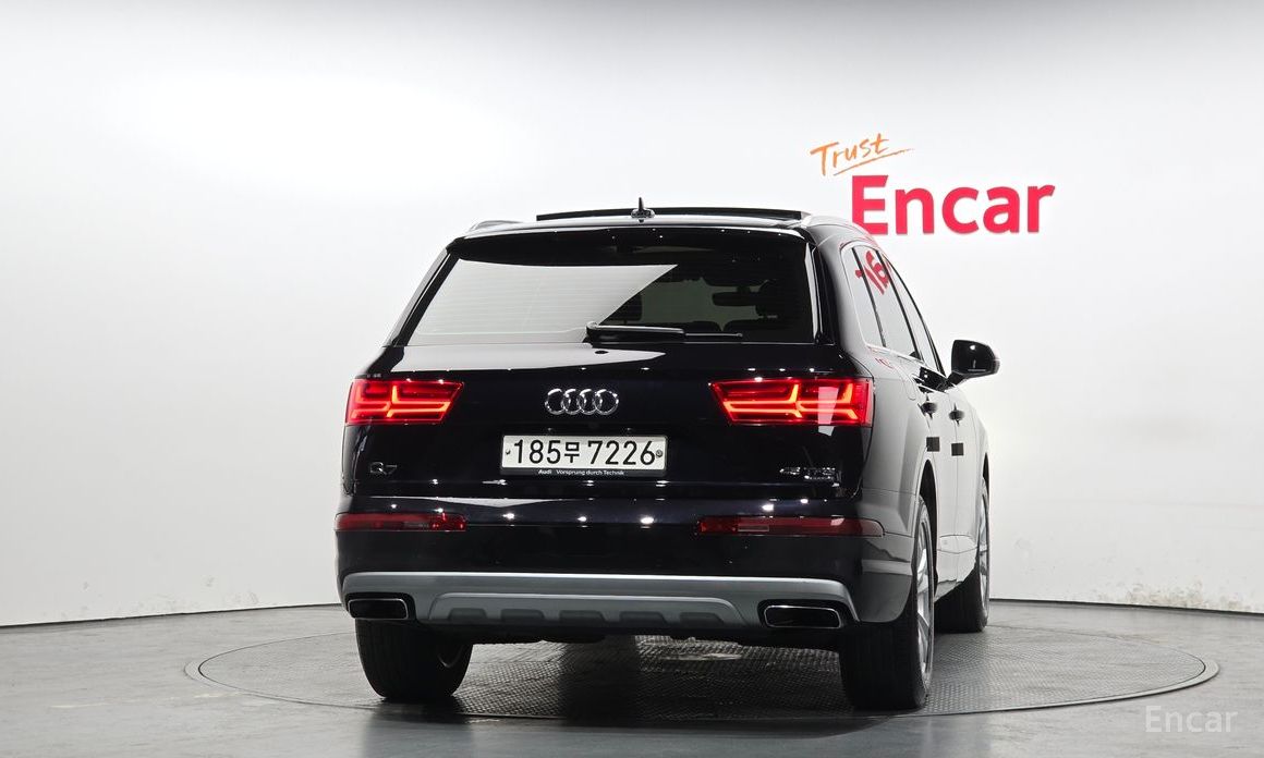 2019 Audi Q7 II (4M) Рестайлинг 45 TFSI Quattro с пробегом 132 370 км