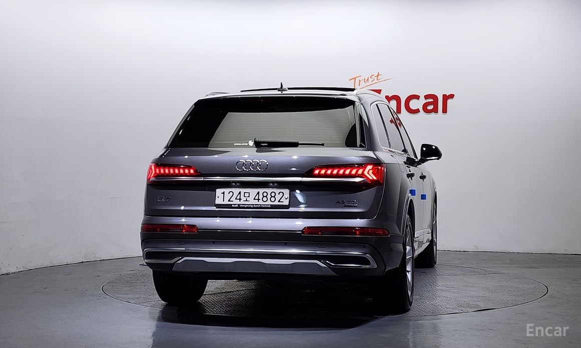 2020 Audi Q7 II (4M) Рестайлинг 45 TDI Quattro с пробегом 44 222 км