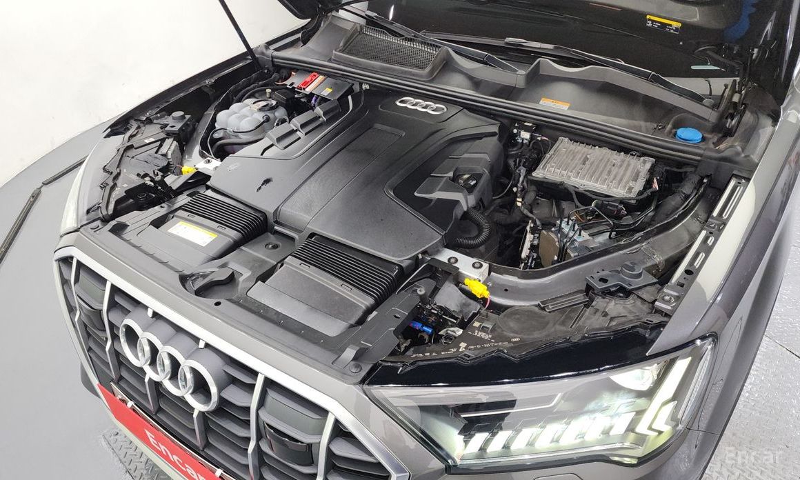 2020 Audi Q7 II (4M) Рестайлинг 45 TDI Quattro с пробегом 44 222 км