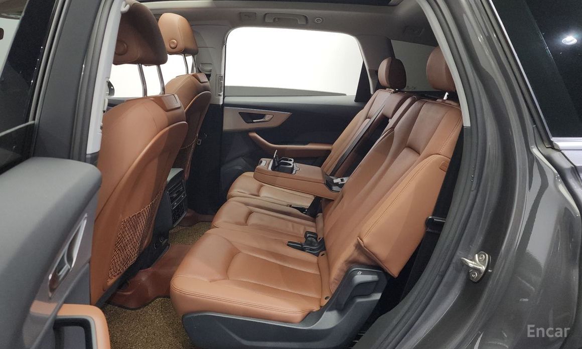2020 Audi Q7 II (4M) Рестайлинг 45 TDI Quattro с пробегом 44 222 км