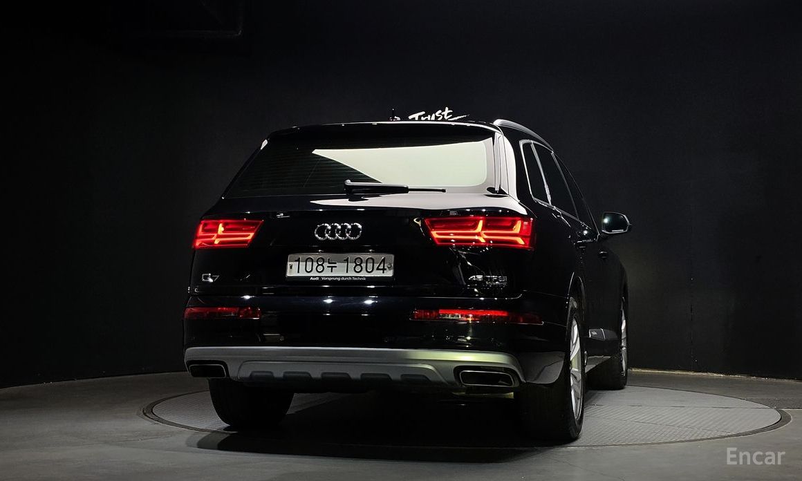 2019 Audi Q7 II (4M) Рестайлинг 45 TFSI Quattro с пробегом 78 218 км