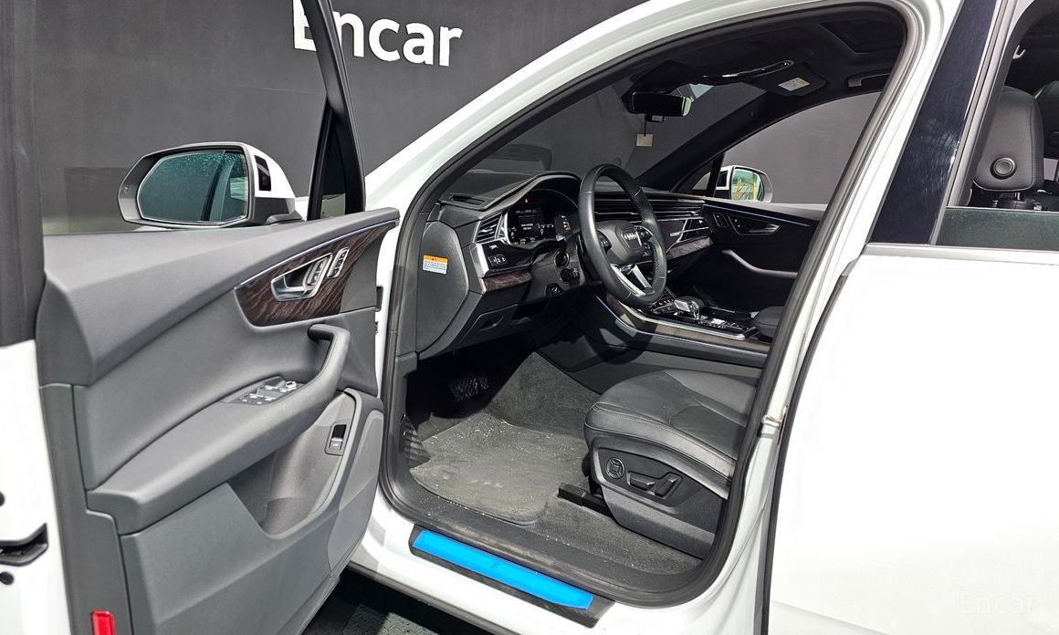 2021 Audi Q7 II (4M) Рестайлинг 45 TDI Quattro Premium с пробегом 81 534 км