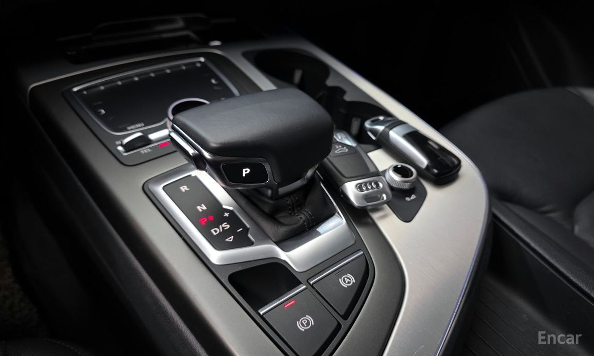 2019 Audi Q7 II (4M) Рестайлинг 45 TFSI Quattro с пробегом 78 218 км