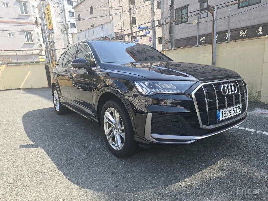 2022 Audi Q7 II (4M) Рестайлинг 45 TDI Quattro Premium с пробегом 138 000 км
