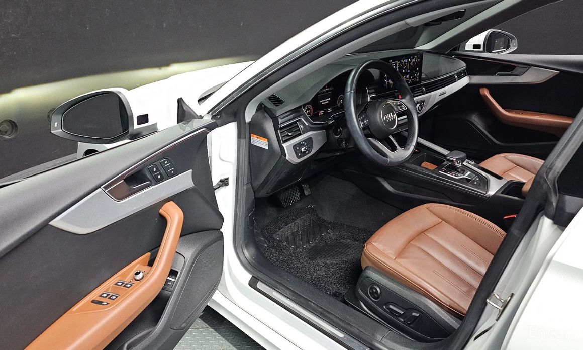 2022 Audi A5 II (F5) Рестайлинг 40 TFSI Quattro Sportback с пробегом 21 830 км