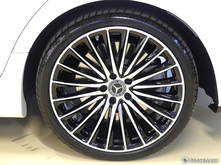 2023 Mercedes-Benz CLS III (C257) Рестайлинг CLS450 4MATIC с пробегом 12 000 км