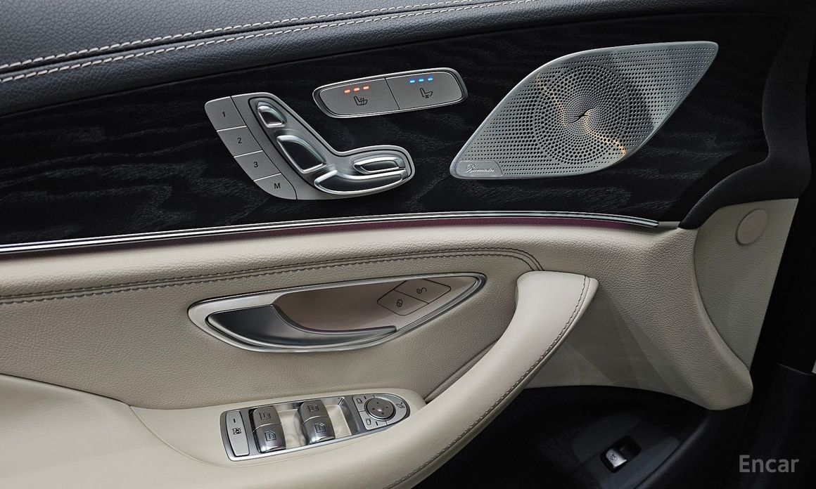 2022 Mercedes-Benz CLS III (C257) Рестайлинг CLS300d 4MATIC с пробегом 24 984 км