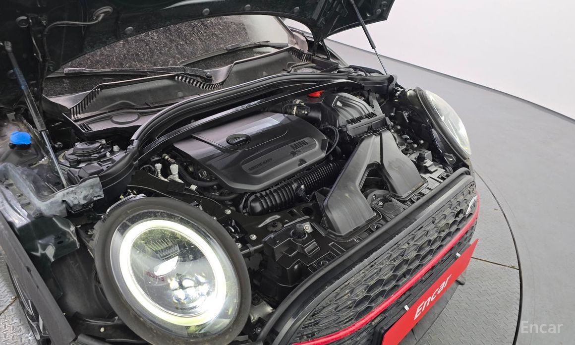 2023 Mini Clubman II Рестайлинг JCW 2nd Gen с пробегом 71 083 км