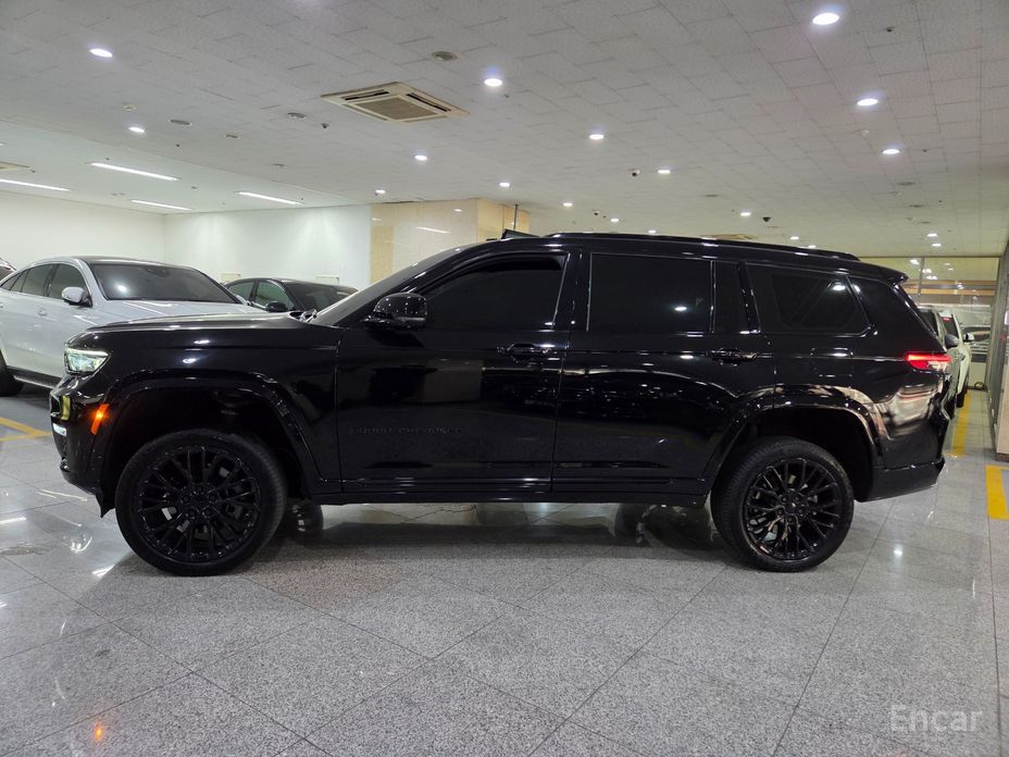 2022 Jeep Cherokee V (KL) Рестайлинг L 3.6 Summit Reserve с пробегом 57 964 км