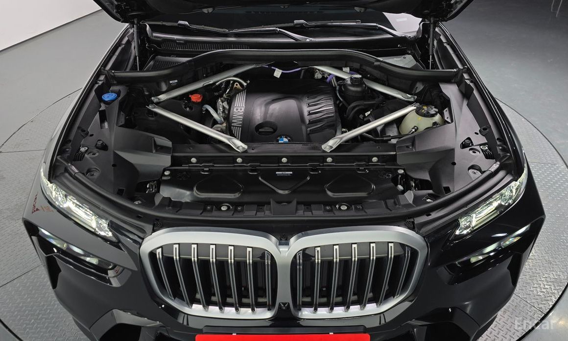 2025 BMW X7 I (G07) Рестайлинг xDrive 40d M Sport 7 STR с пробегом 9 135 км