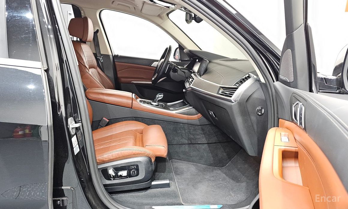 2022 BMW X7 I (G07) xDrive 40d Design Pure Excellence 6-Seater с пробегом 83 318 км