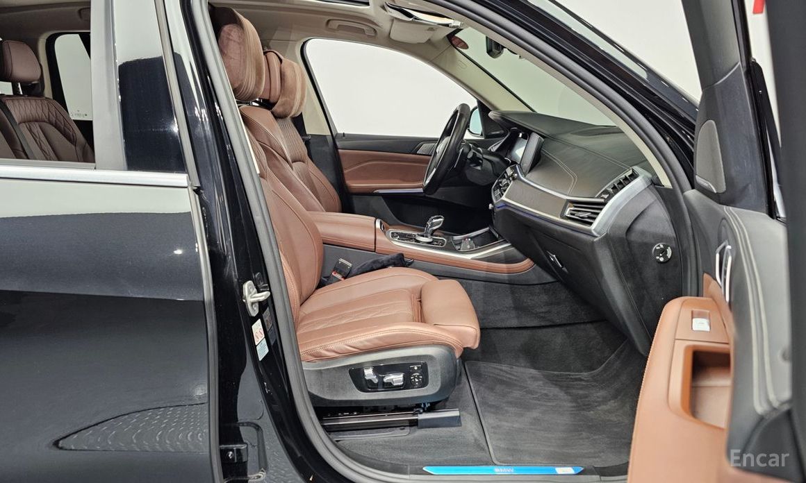 2022 BMW X7 I (G07) xDrive 40d Design Pure Excellence 7-Seater с пробегом 50 908 км