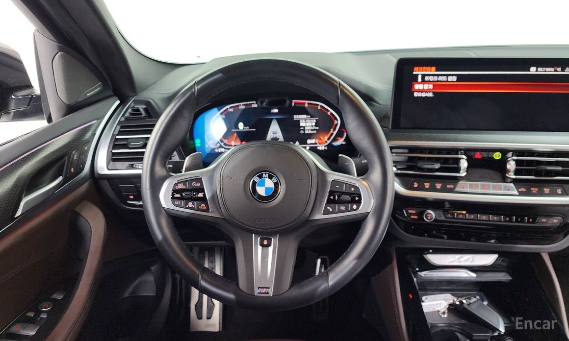 2023 BMW X4 II (G02) Рестайлинг xDrive20i M Sports Pro с пробегом 29 890 км