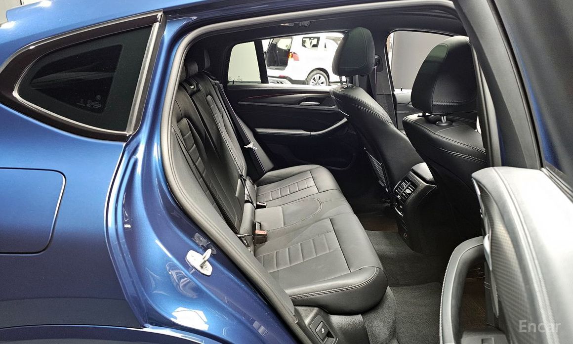 2023 BMW X4 II (G02) Рестайлинг xDrive20i M Sports Pro с пробегом 71 191 км