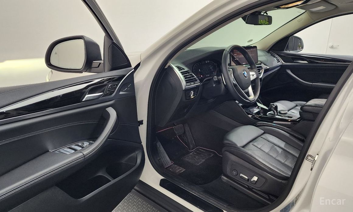 2023 BMW X4 II (G02) Рестайлинг xDrive20i xLine с пробегом 43 750 км