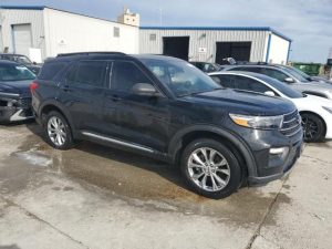FORD EXPLORER XLT 2021