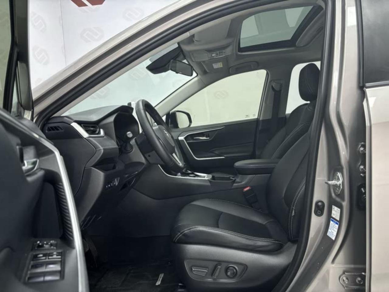 TOYOTA RAV4 2020