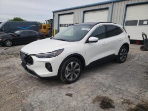 FORD ESCAPE PLATINUM 2024