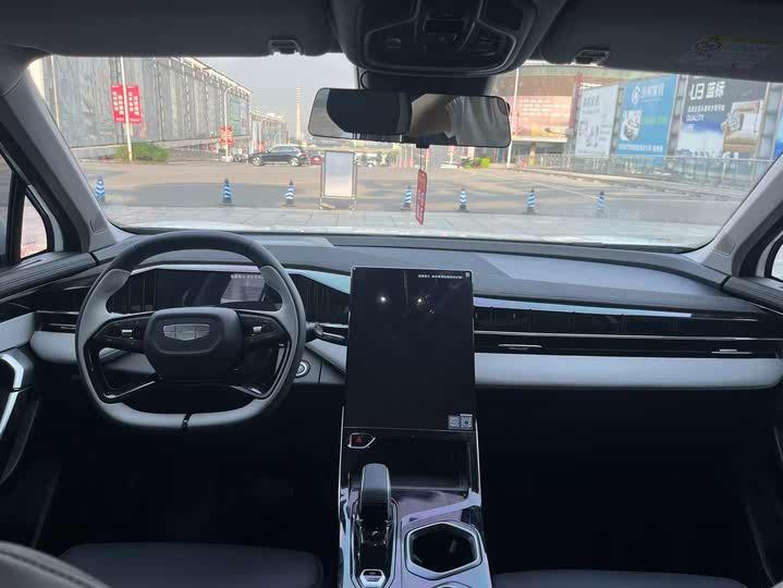 GEELY BOYUE L 2023