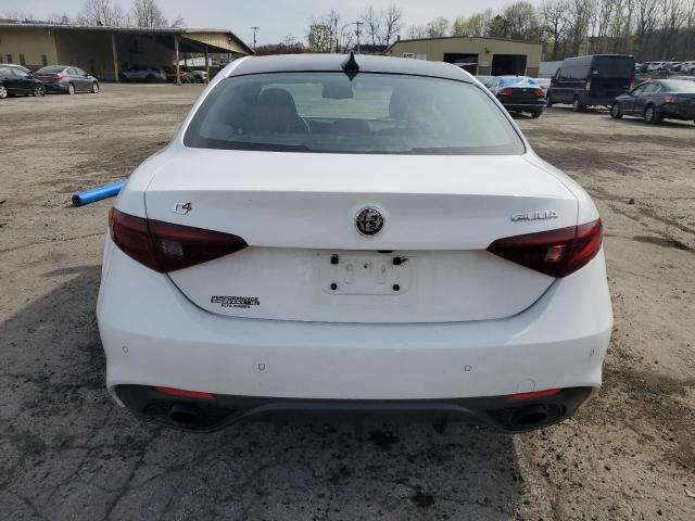 ALFA ROMEO GIULIA SUPER 2022