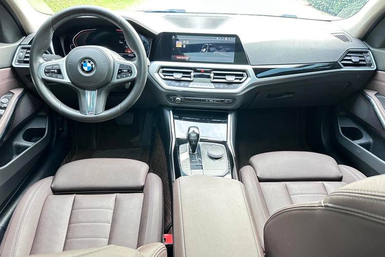 BMW 3 Series 320i M-package 2021